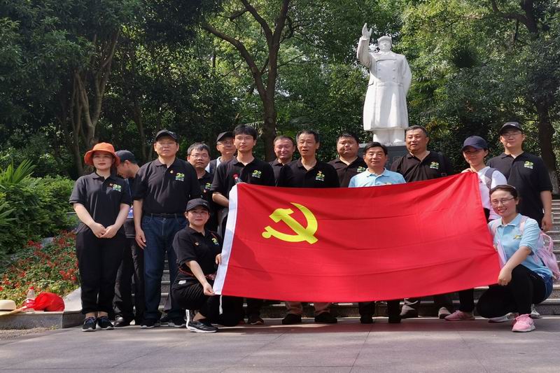 调整大小 1D4183D64BFA34C7D707120F7E15C9D9.jpg